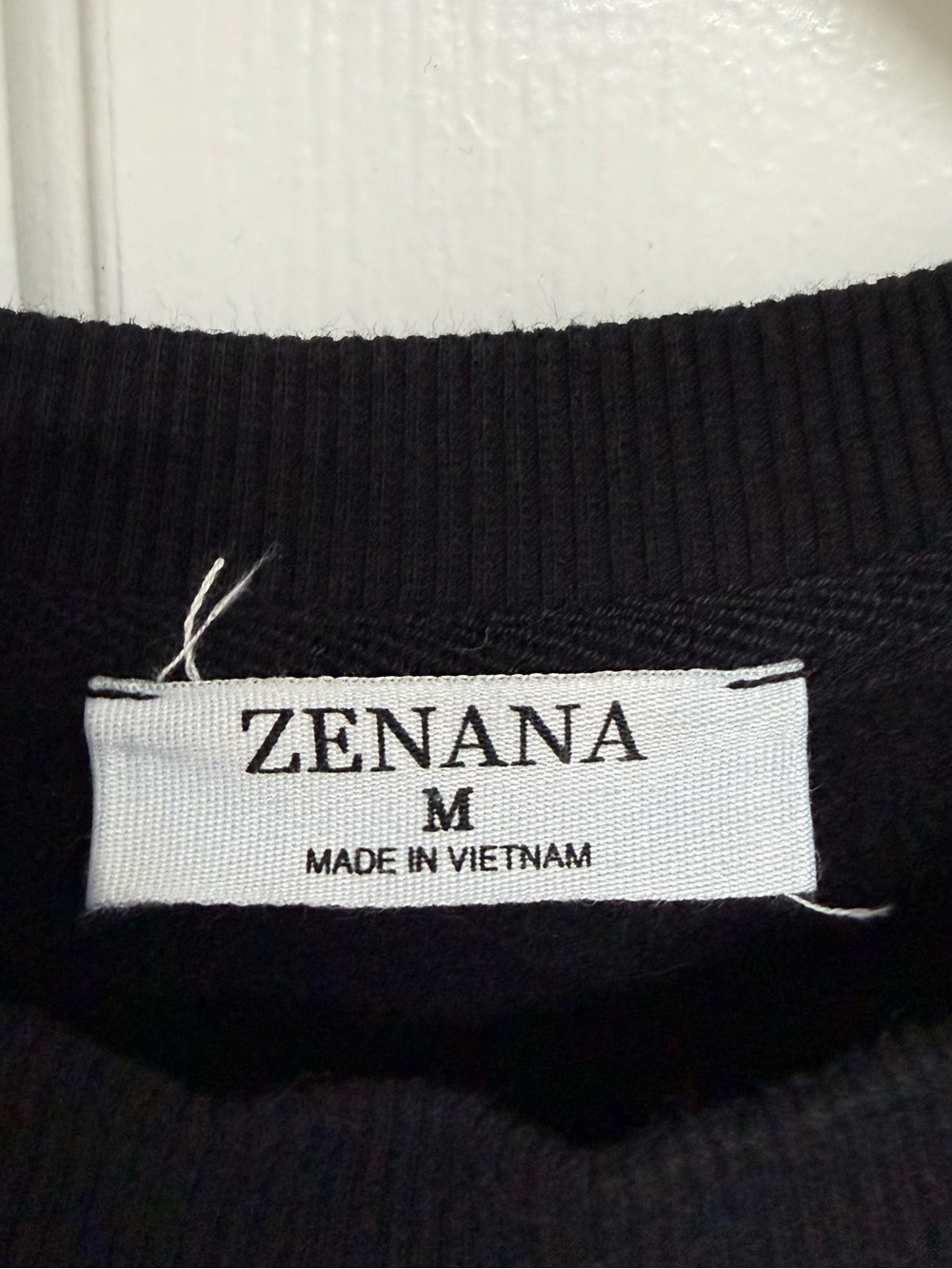 Zenana Outfitters Women’s Black Crewneck Sweatshirt - Picture 3 of 5